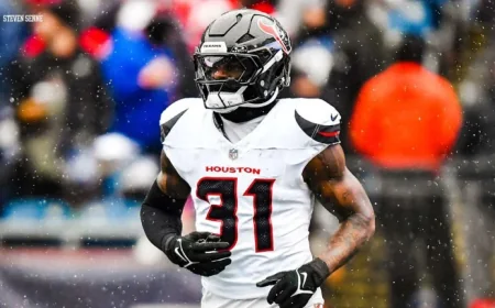 Damone Clark photos spotlight newly-signed Detroit Lions linebacker