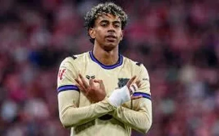 Lamine Yamal redeems a missed sitter with a decisive penalty as Barcelona lead at halftime