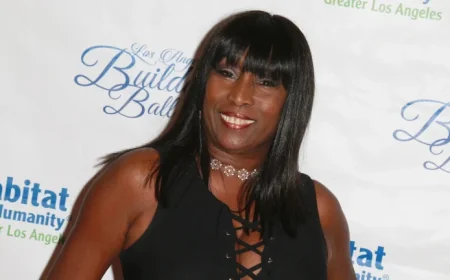 Kiki Shepard, Beloved ‘Showtime at the Apollo’ Co-Host, Dies at 74 — A 15-Year Cultural Touchstone