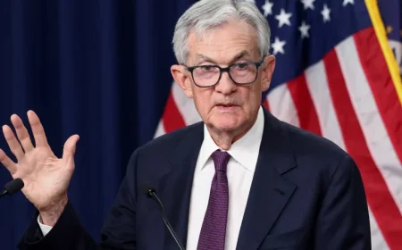 US Fed Holds Interest Rates Steady Amid Economic Uncertainty and Iran Conflict