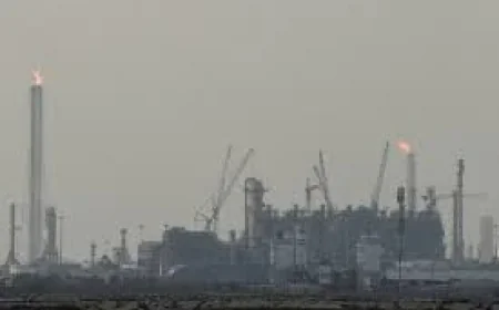 Wti Crude Oil Price in Focus as Strait of Hormuz Traffic Stalls Under Iran War Pressure