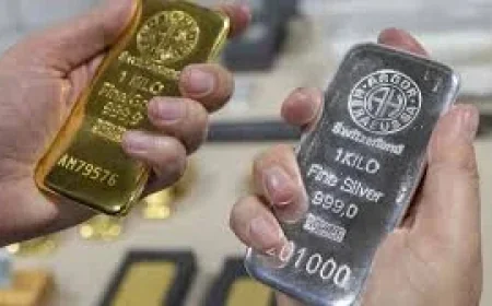 Gold Slides 4% After Fed Holds Rates: Energy Shock and Inflation Upend Safe‑Haven Logic