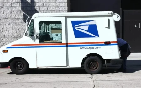 USPS Approaches Financial Crisis, Warns Postmaster