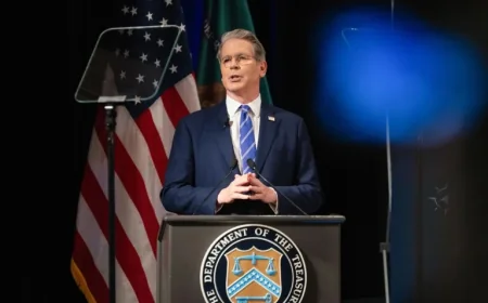 Bessent Considers Oil Reserve Release, Avoids Market Intervention