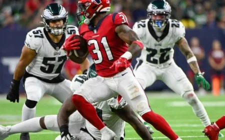 Eagles Sign Dameon Pierce to One-Year Contract