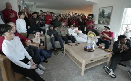 Hawaii Vs Arkansas as the 2026 NCAA Tournament opens in Portland (ET time conversion in focus)