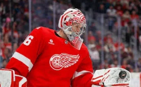 John Gibson Returns to the Win Column, a Goaltender Finding Rhythm for the Red Wings