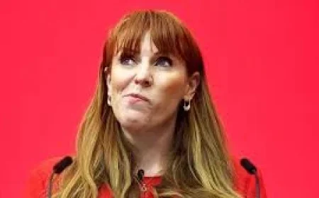 Migrants at the Centre of a Labour Rebellion: MPs Threaten Vote as Religious Leaders Urge Rethink