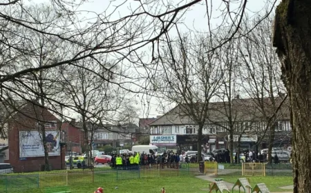 Salford bomb scare: How a weighted gym vest led armed police to Mandley Park