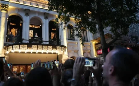 Rachel Zegler hails balcony performance in Evita as ‘amazing’ and ‘innovative’ — inside a West End moment