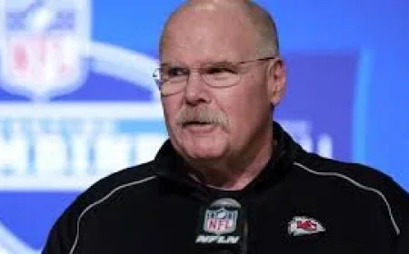 Andy Reid: Chiefs keep Jack Cochrane after Mahomes and Jones free nearly $50 million