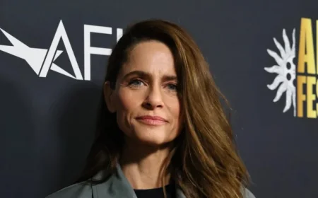 Amanda Peet Announces Breast Cancer Diagnosis
