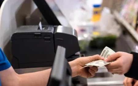 United Airlines Reduces Flights Due to Rising Fuel Costs