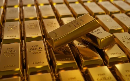 Gold Plummets: Iran Conflict Fuels Decades-Worst Weekly Decline