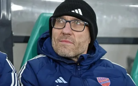 Legia Warszawa – Raków Częstochowa: Last-minute turnaround as Papszun returns before pivotal clash