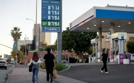 Oil Prices Surge as Trump Ultimatum Sparks Iran’s Strait Closure Threat