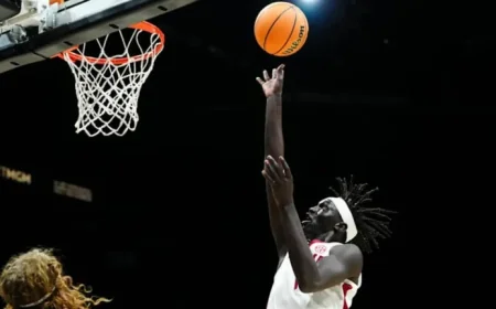 Alabama Basketball as Round of 32 Tips in Tampa: Late-Night Experience Meets Texas Tech