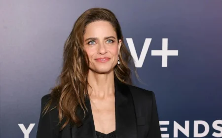 Amanda Peet, Between Hospice Rooms and a Biopsy: The Diagnosis That Arrived in a Slow Drip