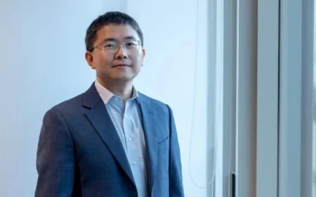 Alibaba.com President Predicts AI-Driven Rise of One-Person Unicorns