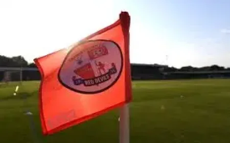 Colin Kazim Richards: Scott Lindsey — Crawley Town part company with manager after 10-game winless run