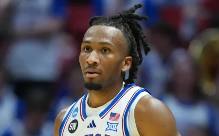 Darryn Peterson of Kansas Noncommittal on NBA Draft After Mixed Season