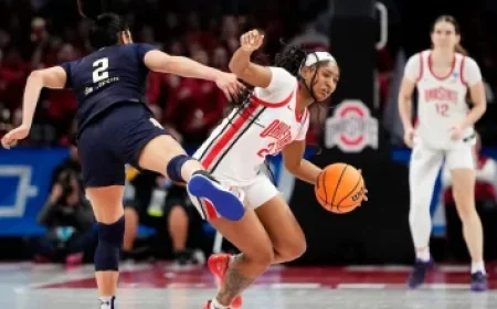 Larson Leads as Top Candidate in Minnesota College Hockey News