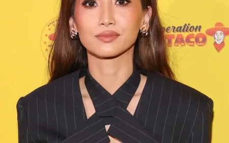 Alaska Airlines apologizes after Brenda Song says her family was split up on a flight
