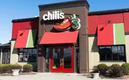 Ruth Chris Dress Code: The backlash isn’t new rules—it’s a new flashpoint