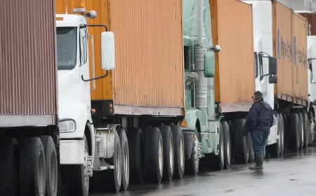 Salaire Minimum rise to $18.15: A courier’s 40-cent lifeline and a wider test of low‑wage policy