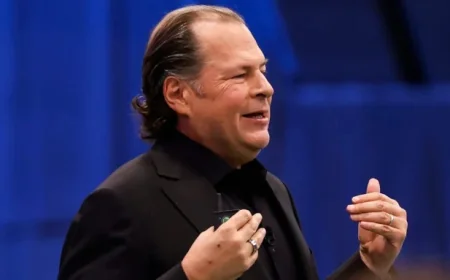 Salesforce Freezes Raises for Directors and Above, Memo Reveals