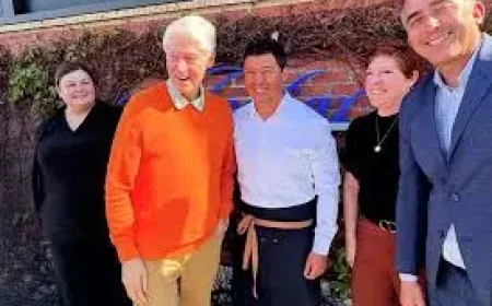 Brunch and an endorsement? Bill Clinton spotted dining with top 2028 Dem presidential hopeful