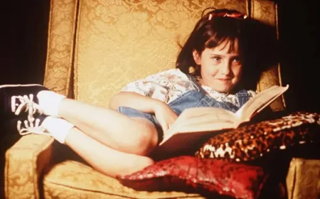 Mara Wilson looks unrecognisable 30 years on