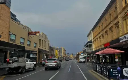 Weather Today: Adelaide Faces a Cool Change, Weekend Warm-Up and Marine Warnings