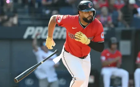 Rhys Hoskins added to Guardians roster as opener nears