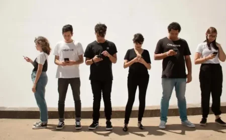 Naga Munchetty: 3 Clear Takeaways from Social Media’s ‘Big Tobacco’ Moment and Five Ways to Stop Kids’ Endless Scrolling