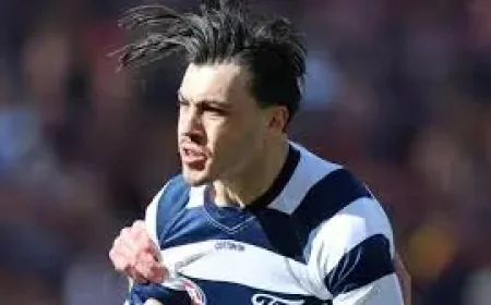 Darcy Moore absent as Geelong’s proactive selection move exposes deeper squad priorities