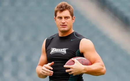 Eagles Star Brent Celek’s Ex-Wife Publicly Dates Hollis Thomas
