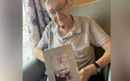 Judi Dench and a signed photograph that returned a York resident to the stage