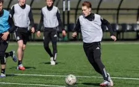 St. Johnstone Vs Queen’s Park: Lineups Announced and Players Warming Up — Championship Bulletin