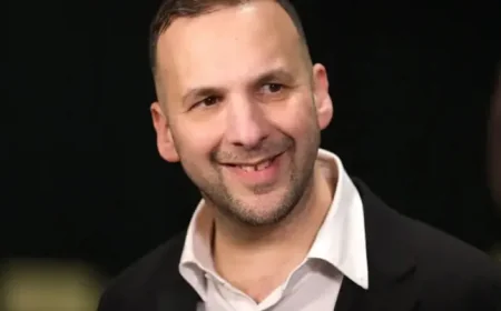 Zack Polanski disowned by family as Greens face anti‑Zionism vote