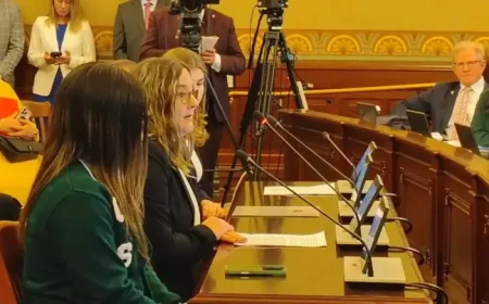 Illinois University objects as House committee advances evidence-based funding overhaul