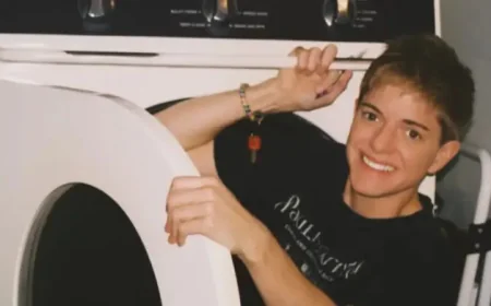 Mae Martin: Toronto native hosting the JUNO Awards keeps an Etsy art life behind the spotlight