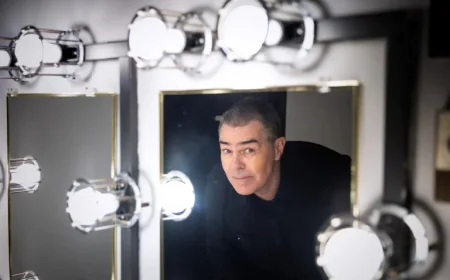 Adam Carolla Embraces Conservative Comedy in His Podcast Career