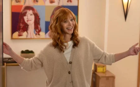 Lisa Kudrow Returns for NPR Engagement