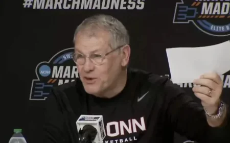 Geno Auriemma Criticizes NCAA Tournament Double-Regional Format