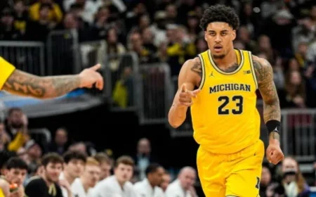 Elite Eight 2026: Expert Picks and Odds for Tennessee vs. Michigan