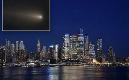 Comet Alert: Sungrazer May Blaze Over NYC — Two April Showdowns Could Dazzle or Vanish