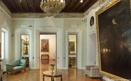 Thieves Swipe Masterpieces in Under 3 Minutes