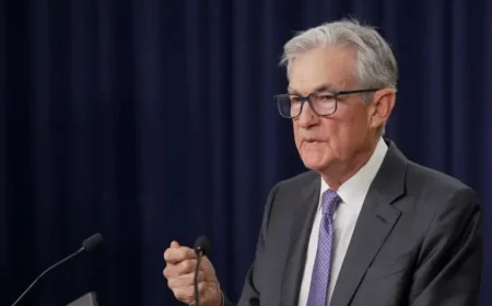 Powell Speech at Harvard: What a ‘Live’ Classroom Moment Signals in the Inflation-Growth Dilemma
