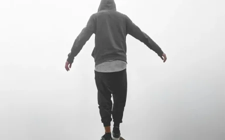 Stocks Reflect Prolonged High Oil Prices and Interest Rates